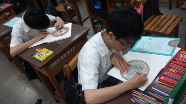 同學可依心情自行選擇不同的頁面進行繪製