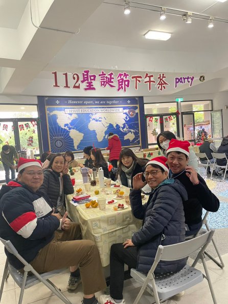 LINE_ALBUM_20231222聖誕大地活動_下午茶_231222_99