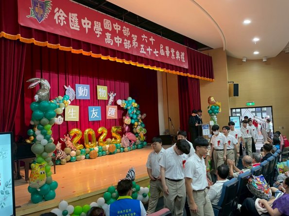 LINE_ALBUM_20250606國高中畢業典禮_250731_24