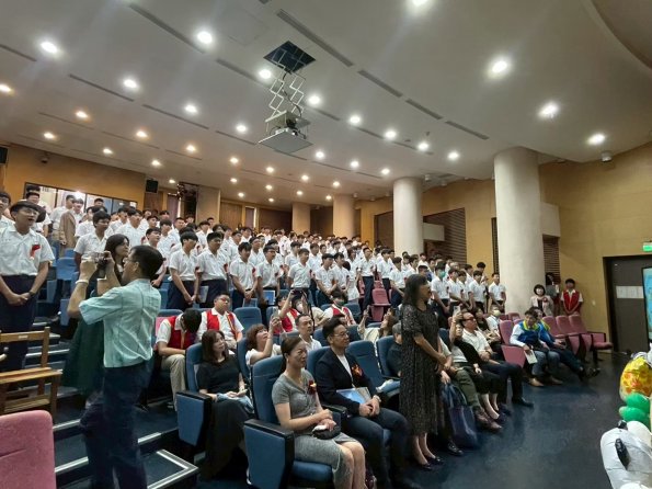 LINE_ALBUM_20250606國高中畢業典禮_250731_60