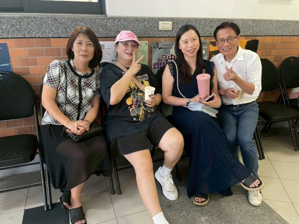 LINE_ALBUM_20250926教師節下午茶活動_251001_2