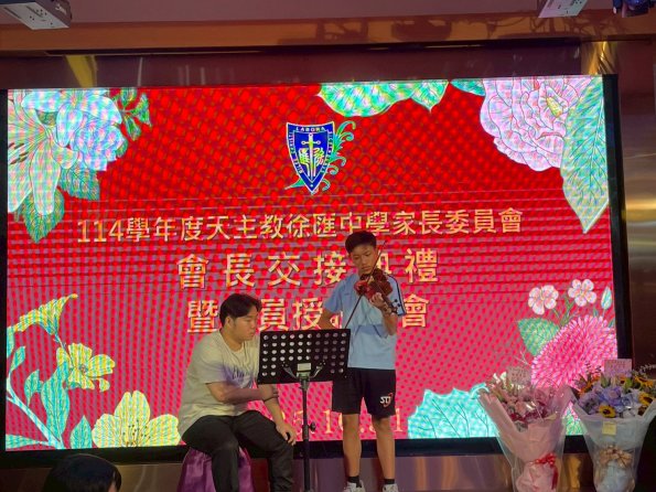 LINE_ALBUM_20251031 期初例會暨授證餐會（手機版）_251121_21