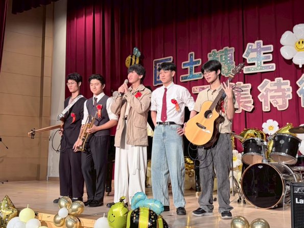 LINE_ALBUM_20260605高國中畢業典禮_260806_15
