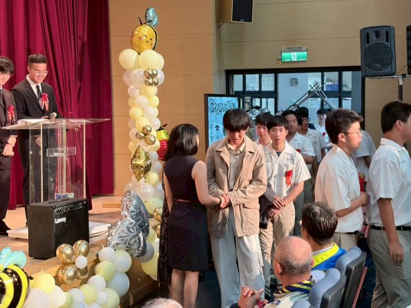 LINE_ALBUM_20260605高國中畢業典禮_260806_82